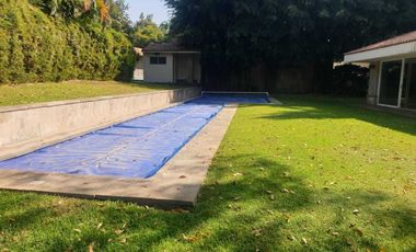 🌳 Casa en Rancho Tetela con 5,873 m² de Jardines y Amenidades$25,000,000