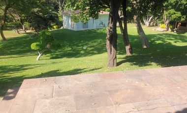 🌳 Casa en Rancho Tetela con 5,873 m² de Jardines y Amenidades$25,000,000