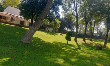 🌳 Casa en Rancho Tetela con 5,873 m² de Jardines y Amenidades$25,000,000