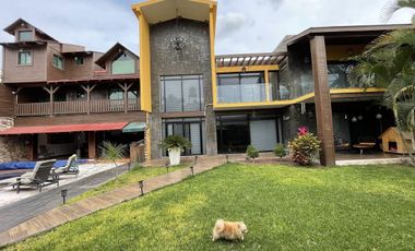 EN VENTA/RENTA EXCLUSIVA CASA TEMATICA CON ALBERCA