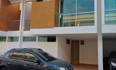 Casa en venta en conjunto cerrado: 3 Habitaciones, garaje y zona de alta valorización