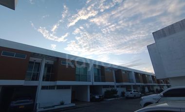 Casa en venta en conjunto cerrado: 3 Habitaciones, garaje y zona de alta valorización