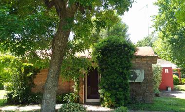 CASA 4 AMB VENTA COUNTRY EL POTRERO MERLO, PERMUTA