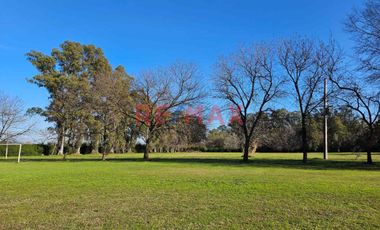 CASA 4 AMB VENTA COUNTRY EL POTRERO MERLO, PERMUTA