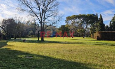 CASA 4 AMB VENTA COUNTRY EL POTRERO MERLO, PERMUTA