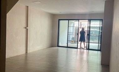 2 Bedroom Townhouse for sale at Moo Baan Rinthong