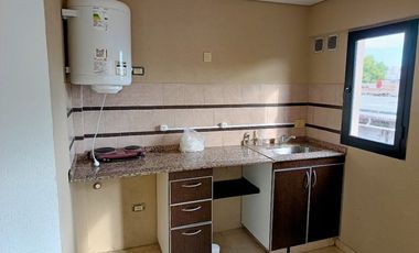 Monoambiente en alquiler en Moron Sur