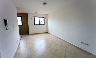 Monoambiente en alquiler en Moron Sur