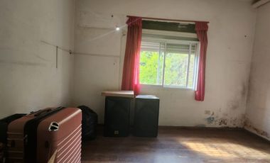 Casa para 2 Familias en venta en Remedios de Escalada Oeste