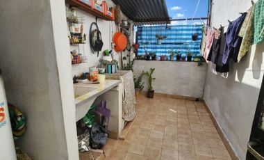 Casa para 2 Familias en venta en Remedios de Escalada Oeste