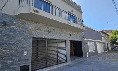 Casa en venta en Lanus Oeste