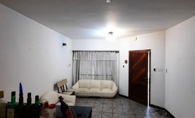 Triplex en venta en Quilmes Oeste