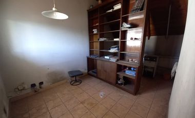 Triplex en venta en Villa Luzuriaga