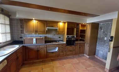 Triplex en venta en Villa Luzuriaga