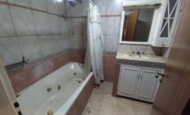 Triplex en venta en Villa Luzuriaga