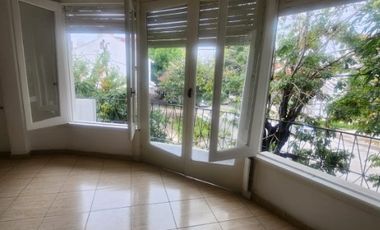 Departamento Tipo Casa en venta en Bernal Oeste