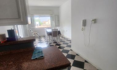 Departamento Tipo Casa en venta en Bernal Oeste