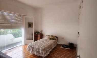 Departamento Tipo Casa en venta en Bernal Oeste