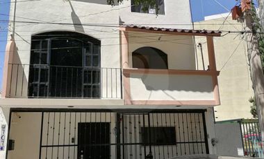 Casa en renta en Los Paraísos