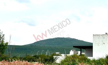 VENTA TERRENO HABITACIONAL de 195m2 en Residencial El Encino, S. del Abeto Lt.2