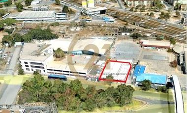 VENTA EDIFICACIÓN COMERCIAL, OFIC Y BOD, CARRASCAL