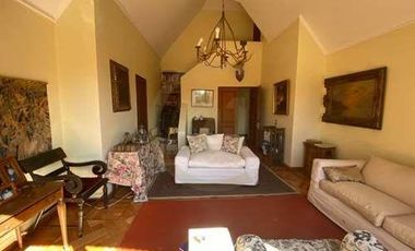 ARRIENDO AMPLIA CASA LOS TRAPENSES - ESTILO INGLES