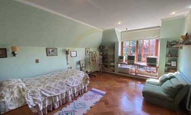 ARRIENDO AMPLIA CASA LOS TRAPENSES - ESTILO INGLES