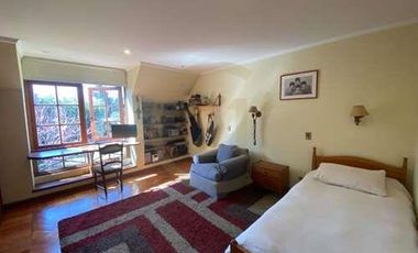 ARRIENDO AMPLIA CASA LOS TRAPENSES - ESTILO INGLES