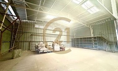 ARRIENDO TERRENO INDUSTRIAL CON GALPON / EL SALTO
