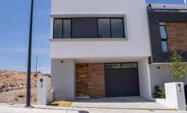 CASA EN PREVENTA EN CAPITAL SUR