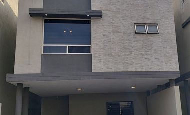 CASA EN VENTA EN CERRADAS LUMINA