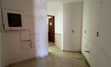 Renta de Edificio de Oficinas en Zona Plateada Completo o Por Piso