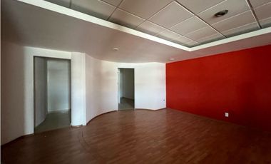 Renta de Edificio de Oficinas en Zona Plateada Completo o Por Piso