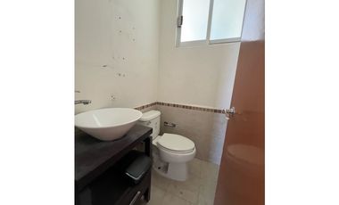 Renta de Edificio de Oficinas en Zona Plateada Completo o Por Piso