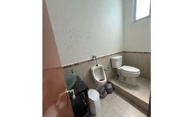 Renta de Edificio de Oficinas en Zona Plateada Completo o Por Piso