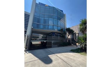 Renta de Edificio de Oficinas en Zona Plateada Completo o Por Piso