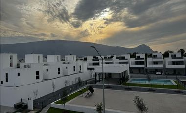 CASA EN RENTA EN ALMARA RESIDENCIAL EN ESCOBEDO EN NL