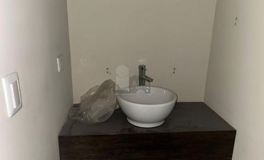 Oficina en venta o renta en Col. República, Plaza Distrito V