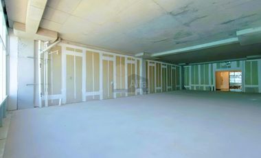 Oficina o Consultorio en corporativo de lujo en RENTA o VENTA en Distrito Piamonte, Querétaro