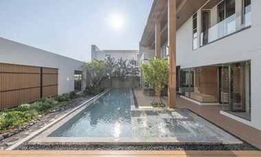 Luxury Pool villa for sale