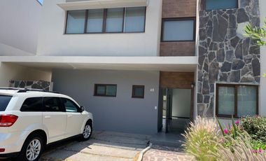 CASA EN RENTA, 4 RECÁMARAS, ALTOZANO, QUERETARO