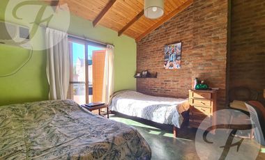 Casa en venta en San Pedro – 3 dormitorios, garaje, pileta y parrilla a metros de las Barrancas