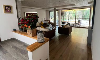 CASA EN VENTA EN LAS ÁGUILAS CALLE CERRADA