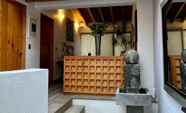 CASA EN VENTA EN LAS ÁGUILAS CALLE CERRADA