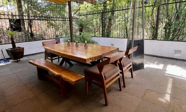 CASA EN VENTA EN LAS ÁGUILAS CALLE CERRADA