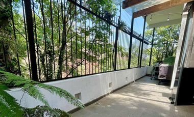CASA EN VENTA EN LAS ÁGUILAS CALLE CERRADA