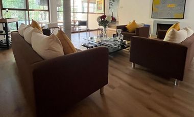 CASA EN VENTA EN LAS ÁGUILAS CALLE CERRADA