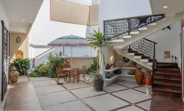 Casa Dennis