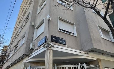 Monoambiente a la venta con financiación APTO CREDITO en Constitución