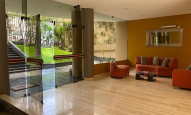 Se vende Departamento - primer piso en Velasco Astete ,  Surco